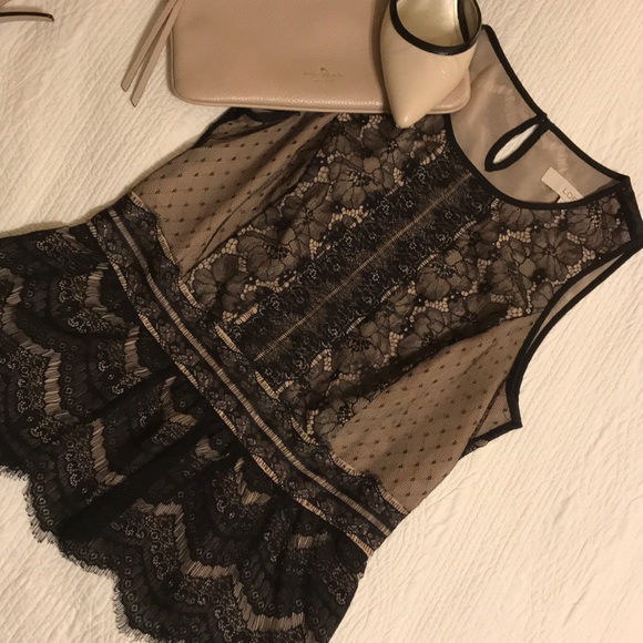 LOFT Tops - LOFT Lace Overlay Sleeveless Blouse Small Petite